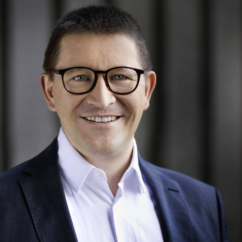 Dr. Sebastian Bonnemeier Bereichsleiter Finanzen, Versicherungen & Medizin, Ultima Media Germany